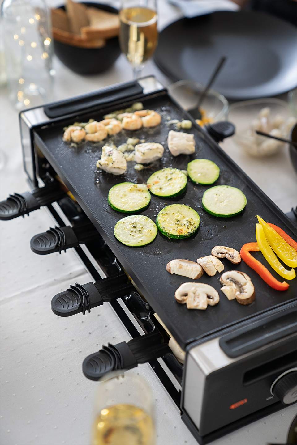 Unold 48730 Finesse Basic - raclette/grilli/parila - musta/ruostumaton teräs