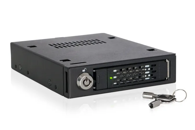 ICY DOCK ToughArmor MB601VK-B 2,5" hot swap -asemaräkki, 1-paikkainen, U.2 NVMe/SAS/SATA, avainlukko, työkaluton, musta