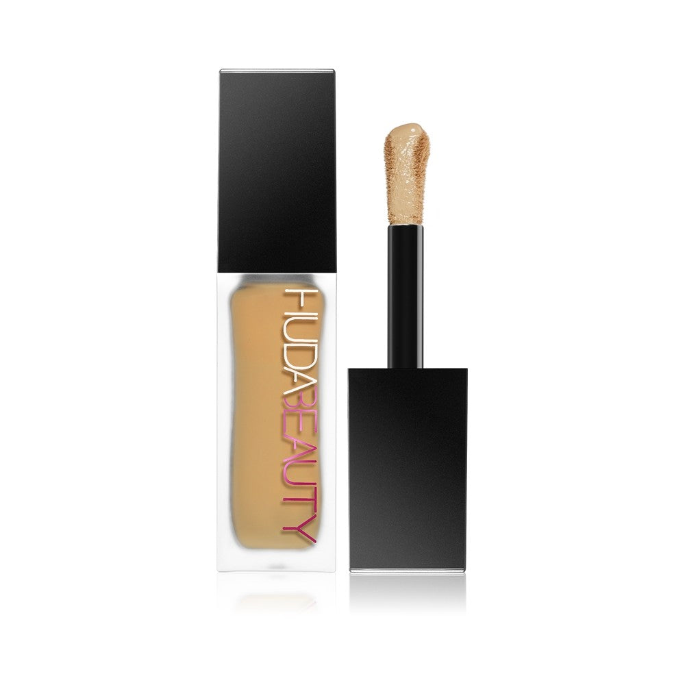 Huda Beauty Faux Filter Pitkäkestoinen peitevoide Praline 9 ml