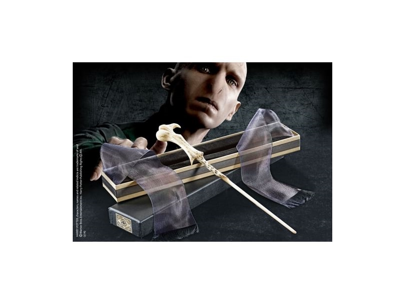 Harry Potter Lord Voldemort's Wand in Ollivanders Box