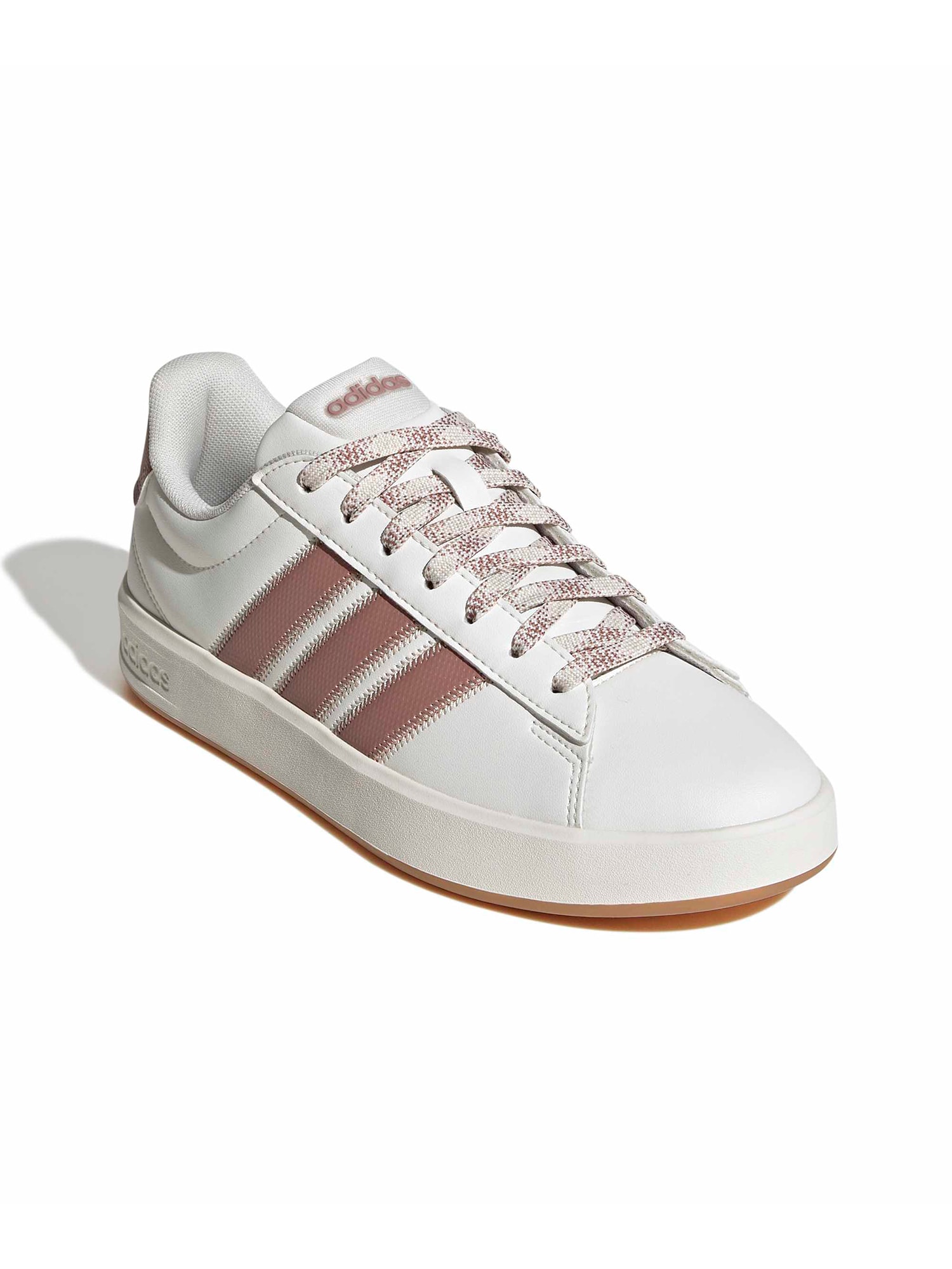 ADIDAS SPORTSWEAR Matalavartiset tennarit 'GRAND COURT 3.0'  kastanjanruskea / valkoinen