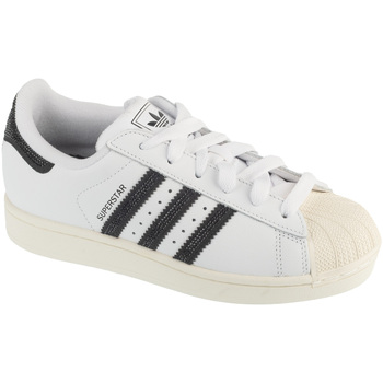 ADIDAS ORIGINALS Matalavartiset tennarit 'Superstar II' musta / valkoinen