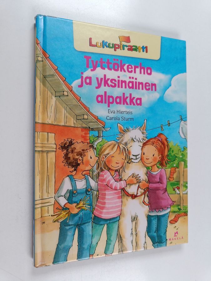 Tyttökerho ja yksinäinen alpakka