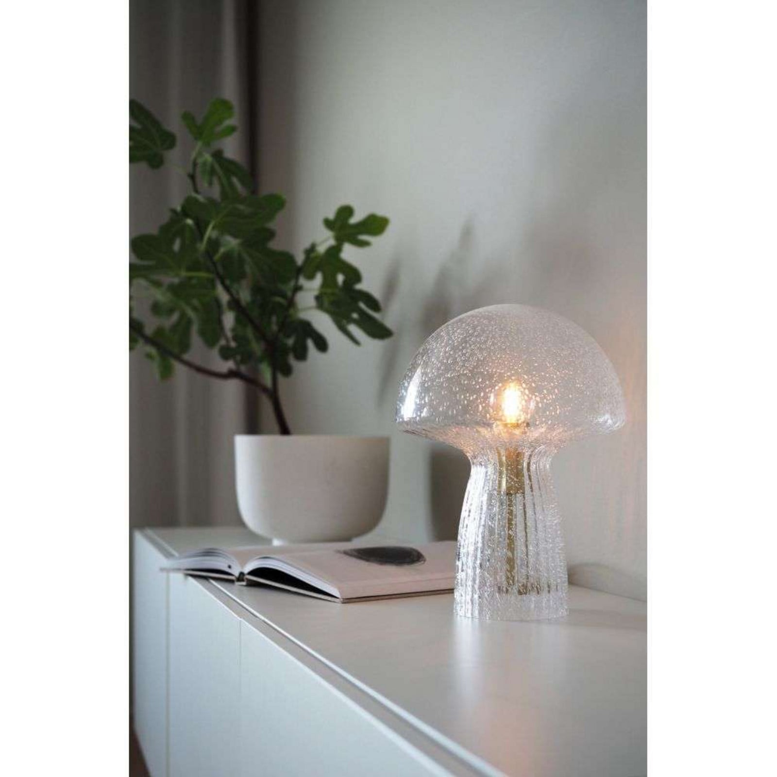 Fungo 22 pöytävalaisin, opaali/kirkas, 30 cm - Globen Lighting - Olohuone - Lasi