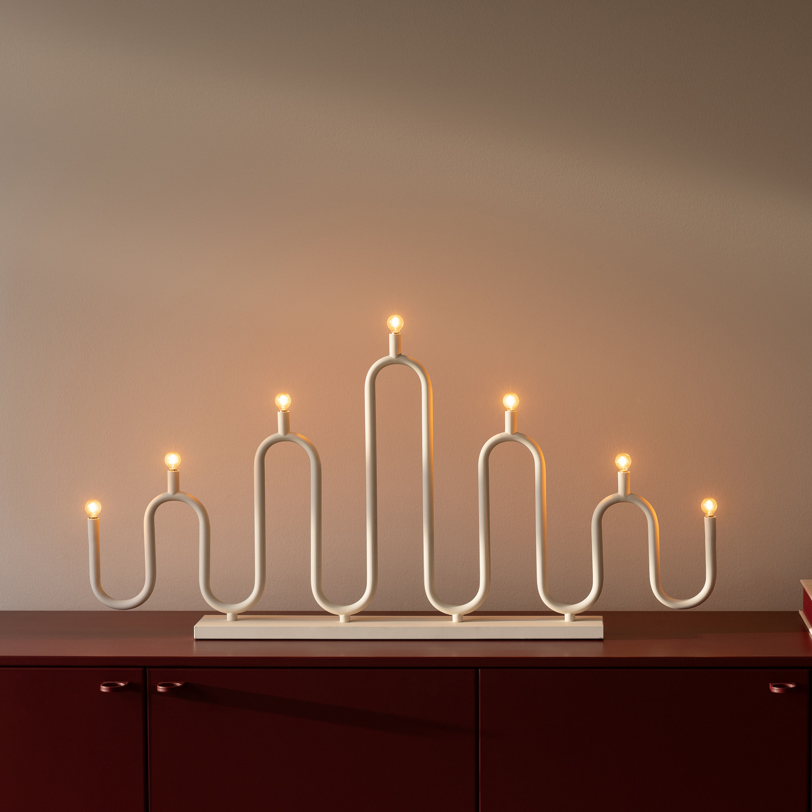 Noel pöytävalaisin 76 cm beige metalli - Globen Lighting - Olohuone - Moderni - Monilamppuinen