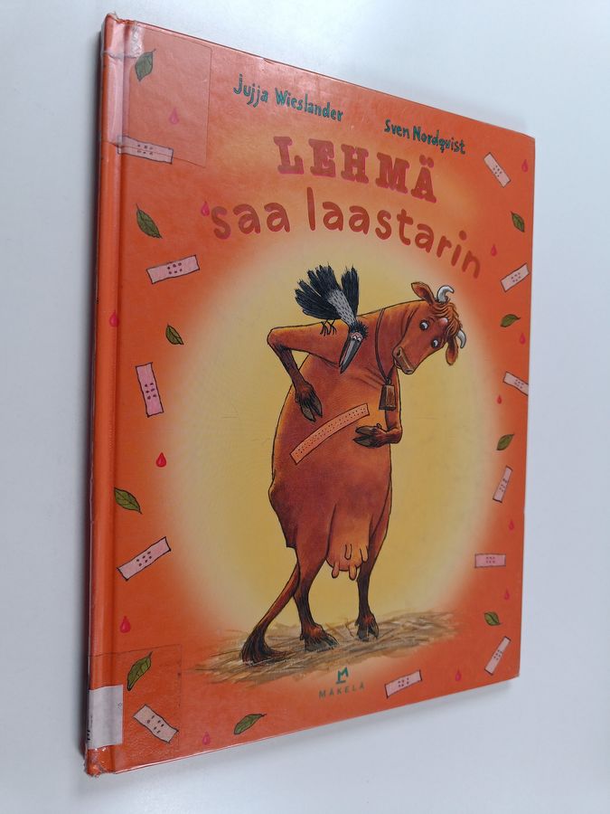 Lehmä saa laastarin