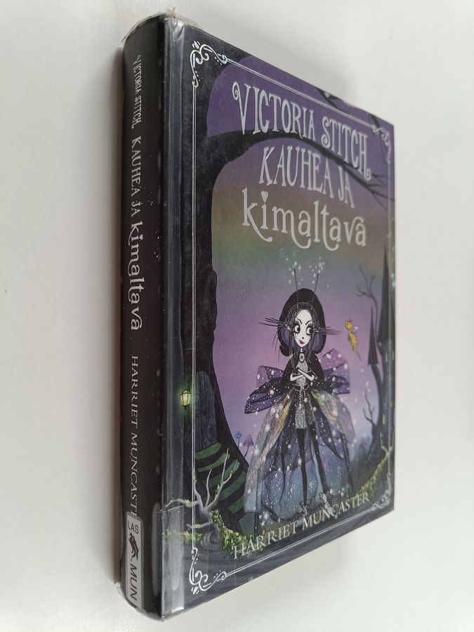 Victoria Stitch, kauhea ja kimaltava