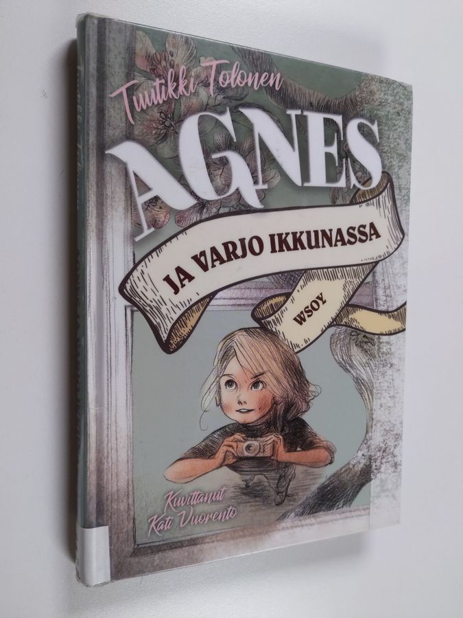 Agnes ja varjo ikkunassa