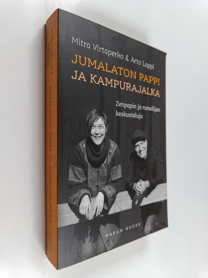 Jumalaton pappi ja kampurajalka