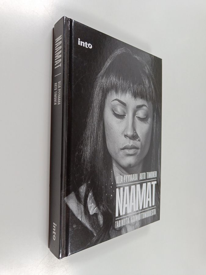 Naamat