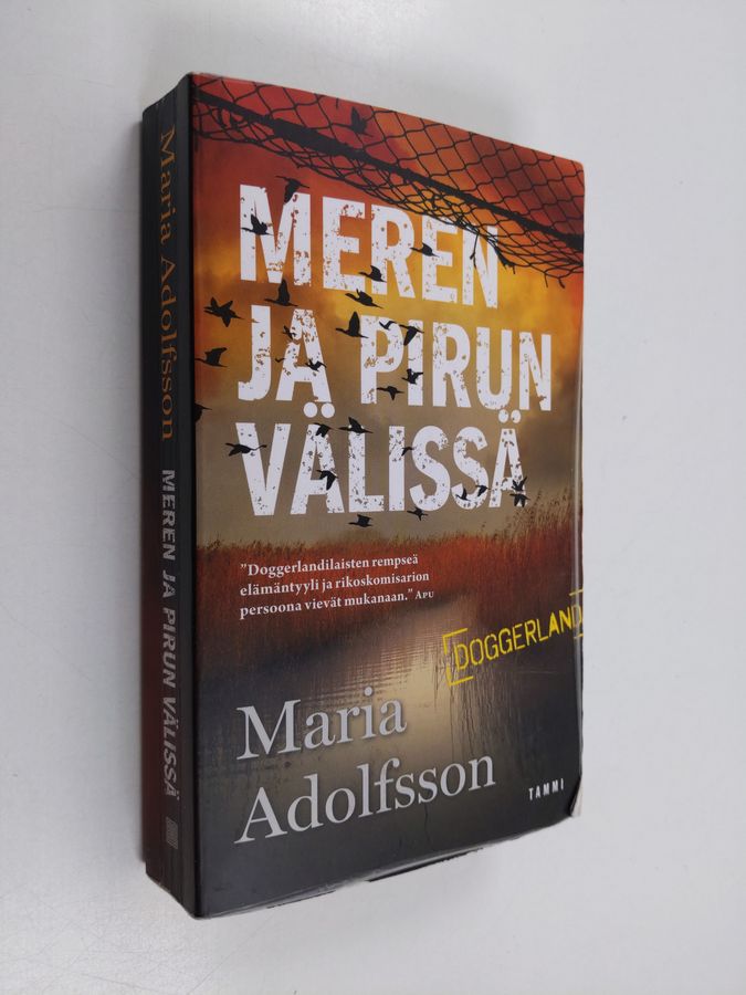 Meren ja pirun välissä