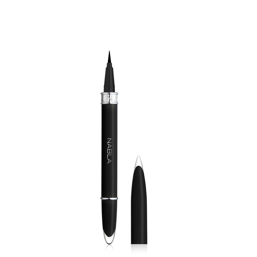 Nabla True Signature Liner - Vedenkestävä nestemäinen silmänrajauskynä Precision Black Ink 0,7 g