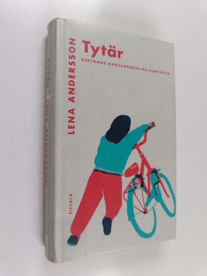 Tytär