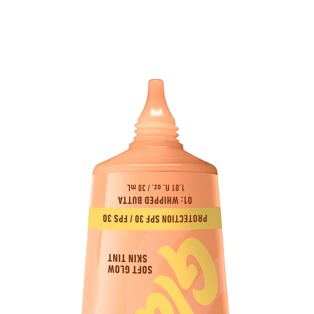 NYX Professional Makeup Buttermelt Glaze valaiseva sävytetty lotion SPF 30 Color 04 Almond Butta 30 ml