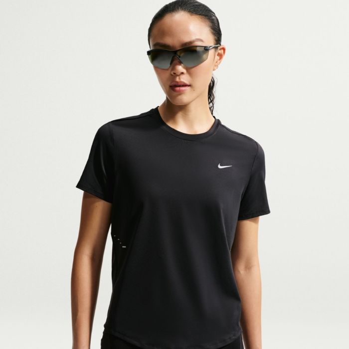 Nike Swift Dri-FIT Running Top K. M Musta Naiset