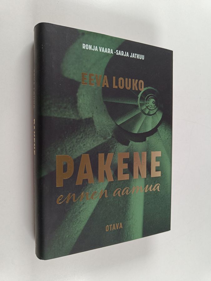 Pakene ennen aamua