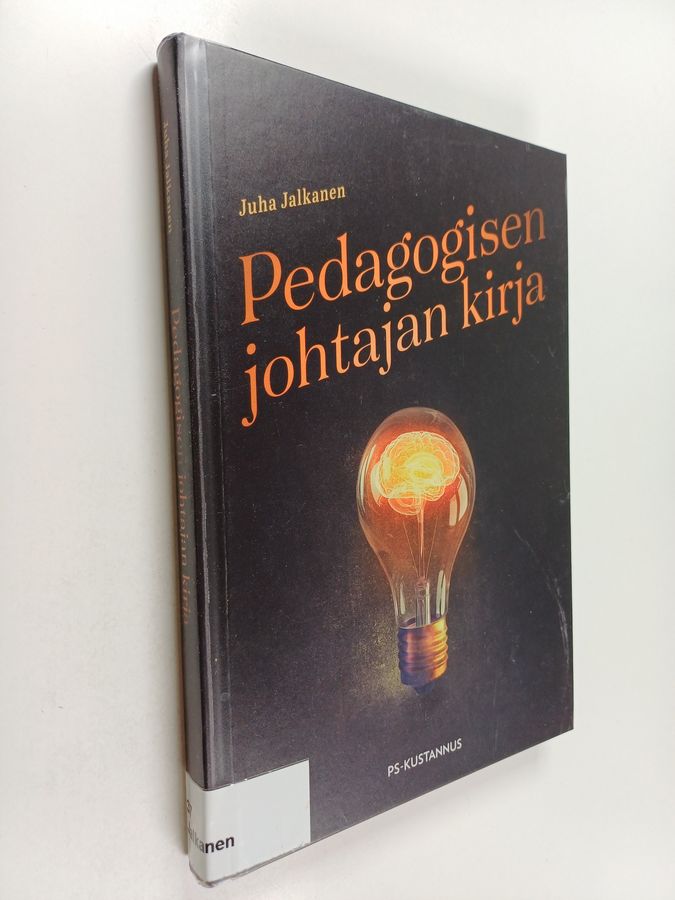 Pedagogisen johtajan kirja