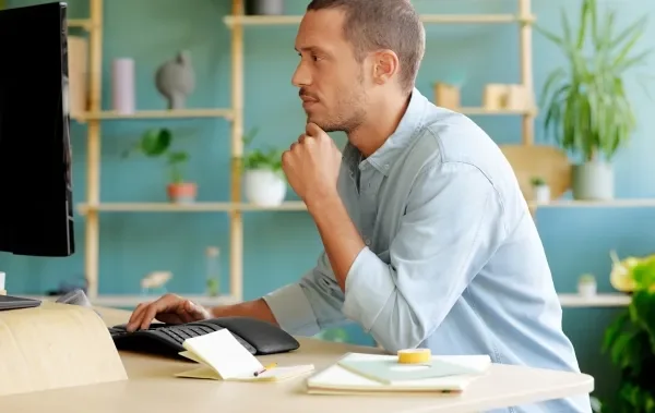 Logitech KeyboardERGO K860 Langaton Ergonominen Näppäimistö - Näppäimistö - Pohjoismainen - Musta