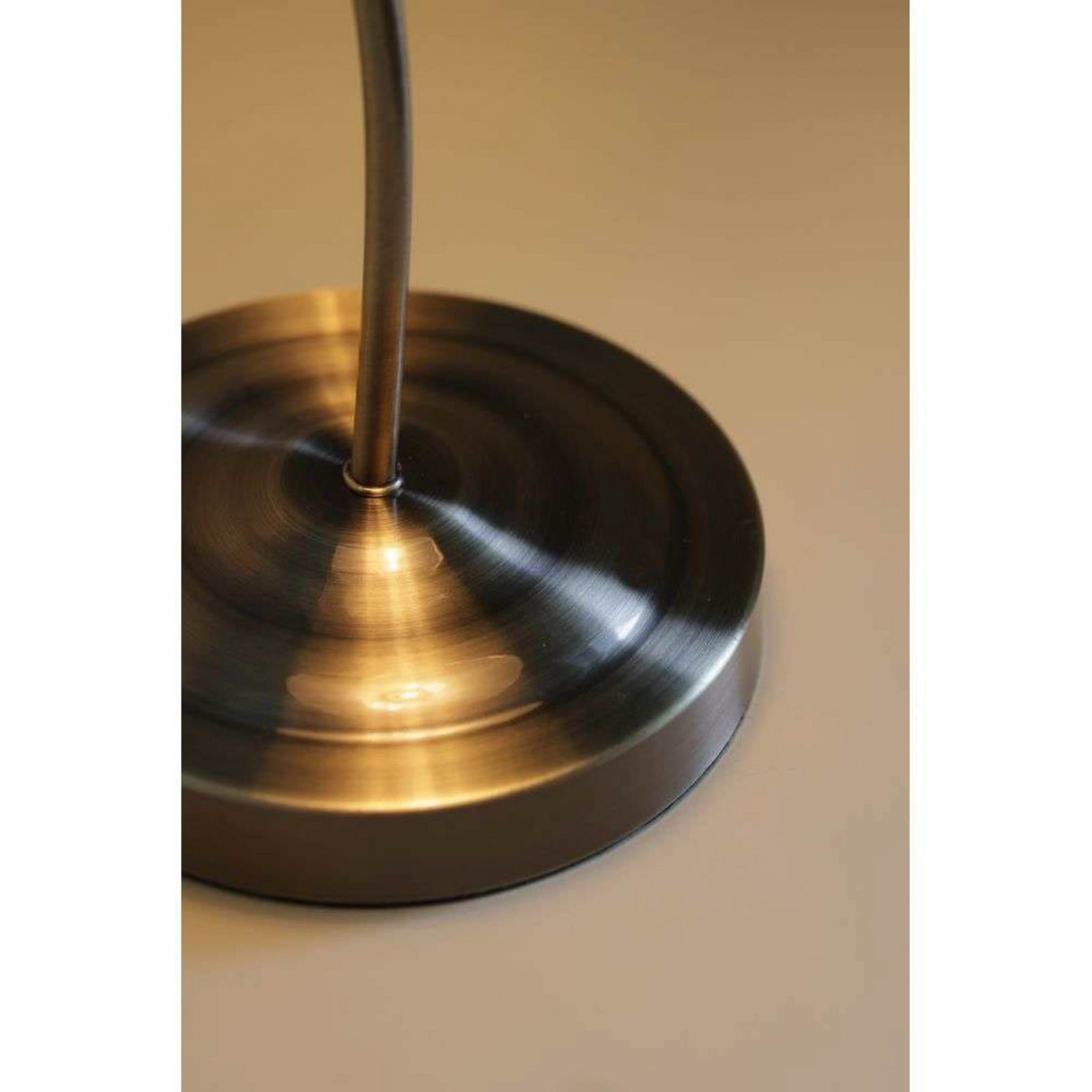Vela Pöytävalaisin Antique Brass/Green - Markslöjd - Olohuone - Metalli