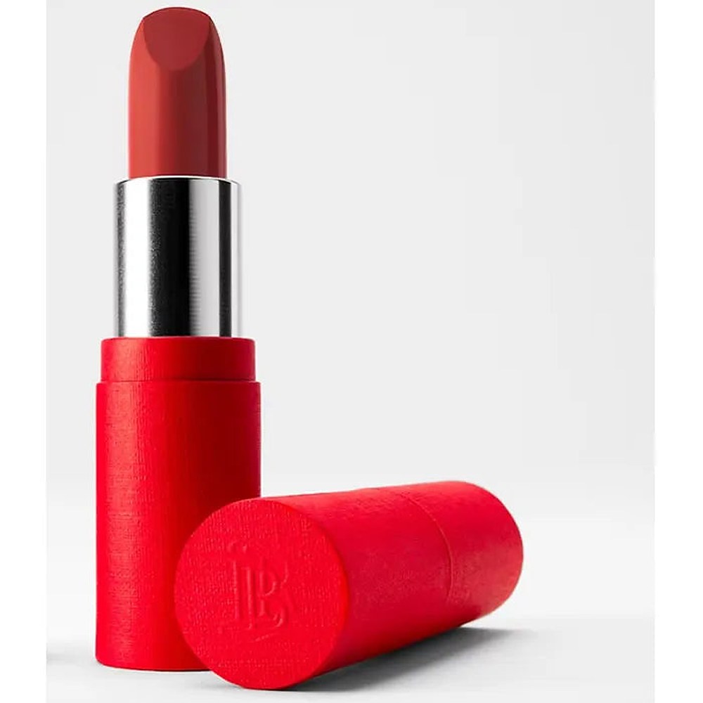 La Bouche Rouge Punainen — huulipunan täyttö