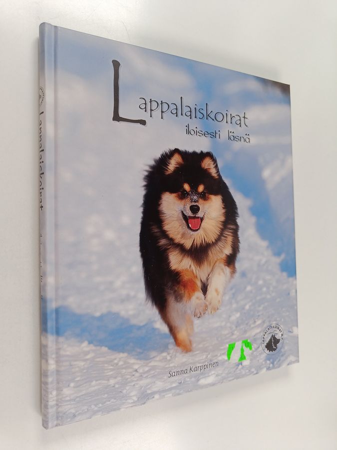 Lappalaiskoirat iloisesti läsnä