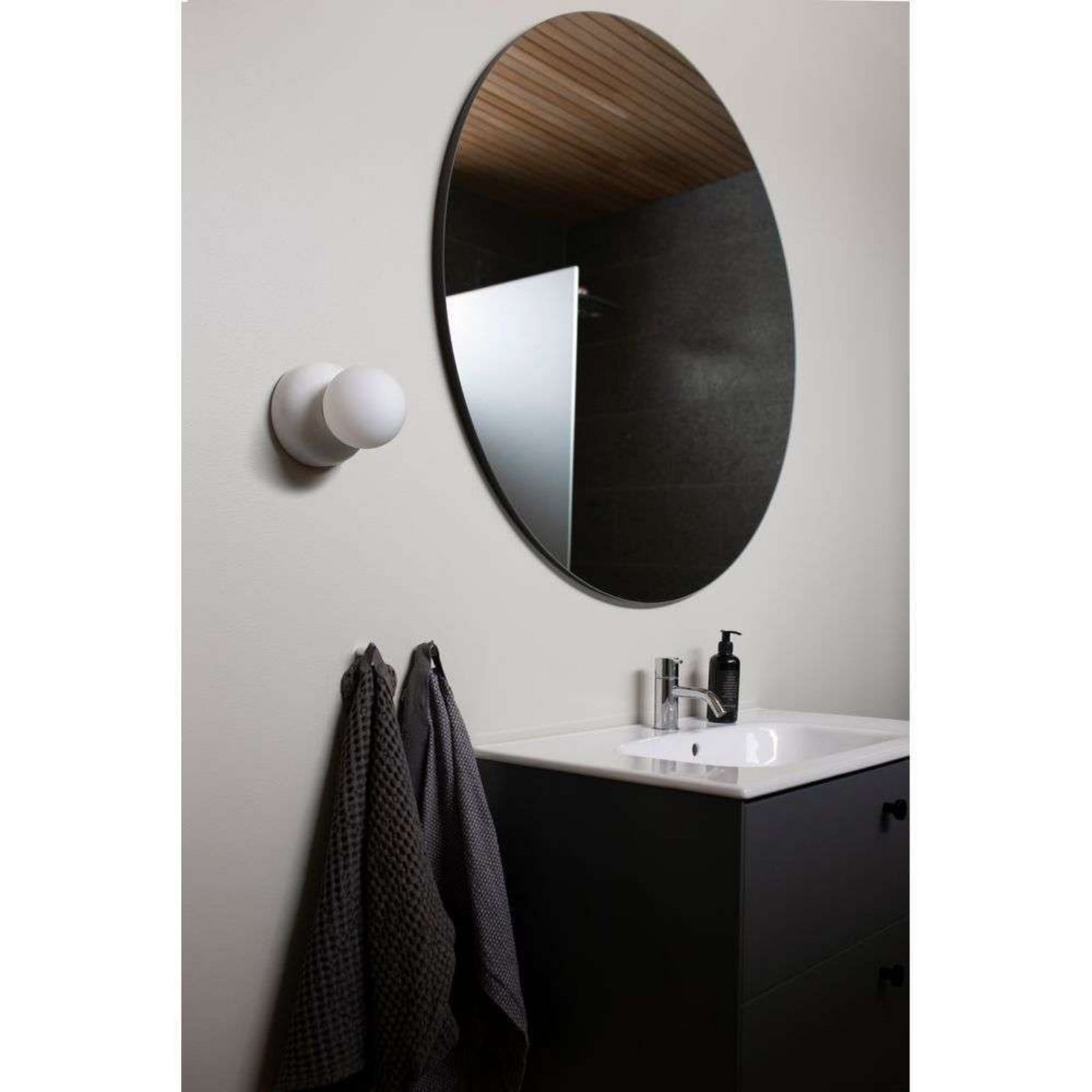 Torrano-seinävalaisin 13 cm IP44 valkoinen – Globen Lighting - Olohuone - Design - Lasi - Yksilamppuinen