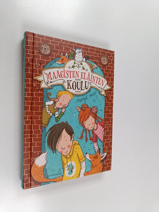 Maagisten eläinten koulu 1