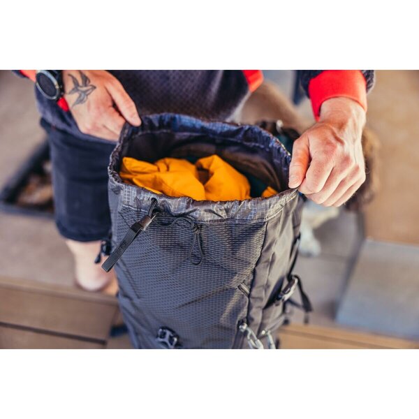 Gregory Nano 28L Optic Black