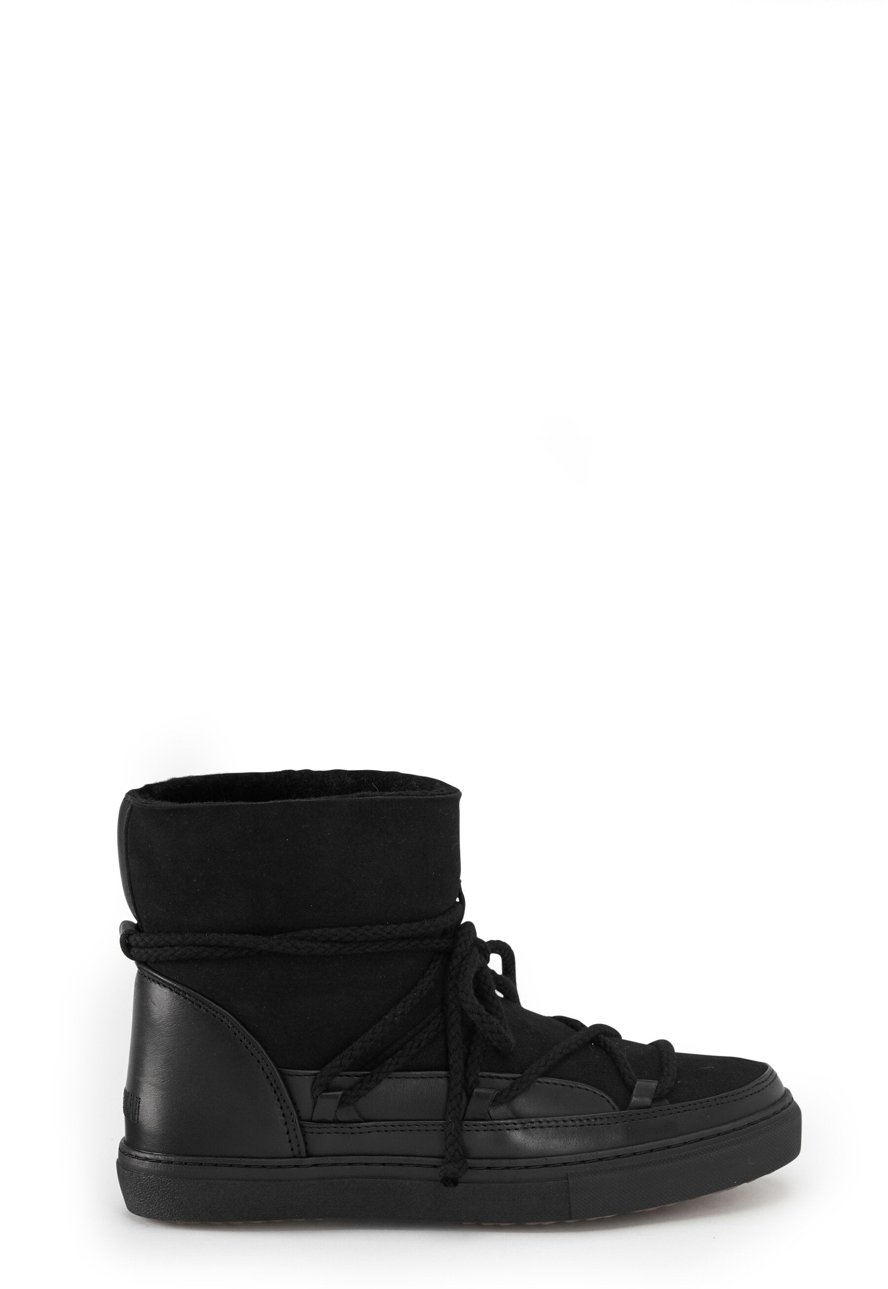 INUIKII Bootsit 'Classic' musta
