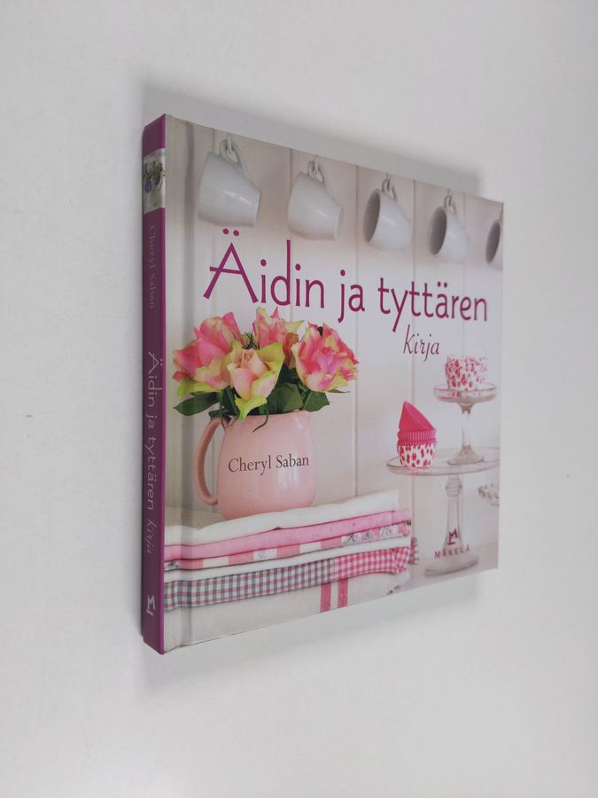 Äidin ja tyttären kirja