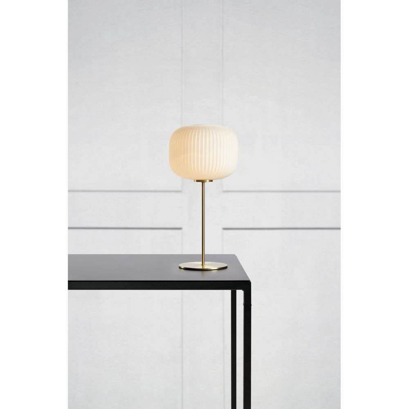 Sober Pöytävalaisin Brushed Brass/White - Markslöjd - Olohuone - Lasi