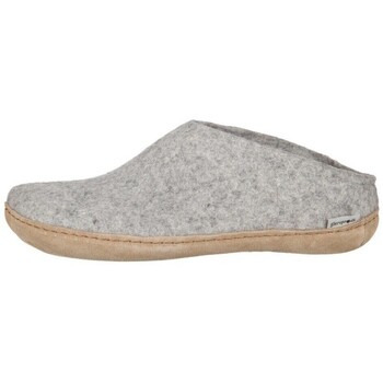THE SLIP ON LEATHER