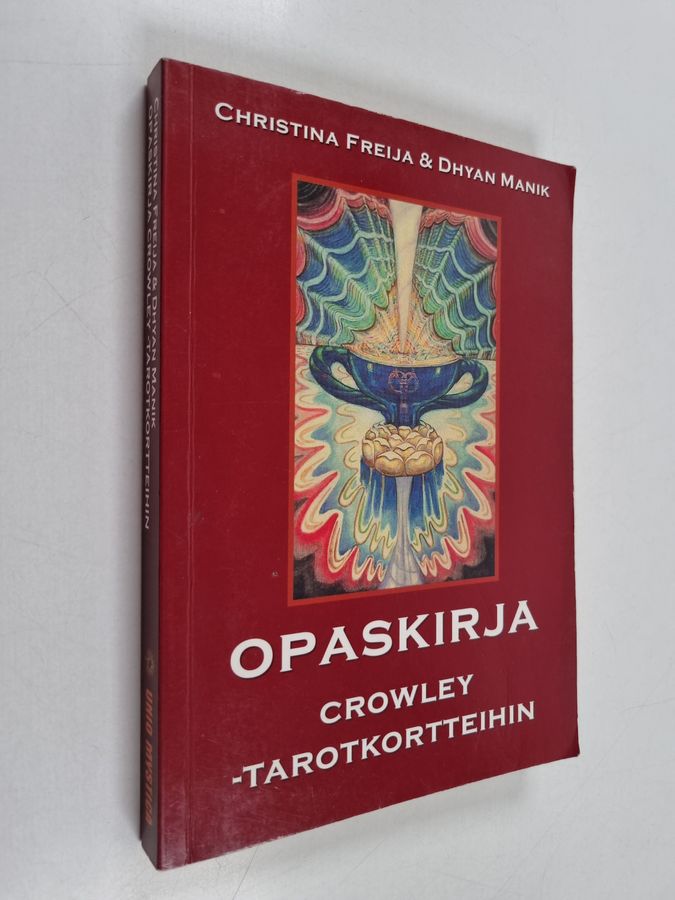 Opaskirja Crowley-tarotkortteihin