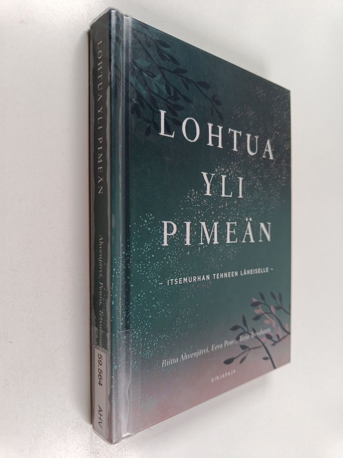 Lohtua yli pimeän