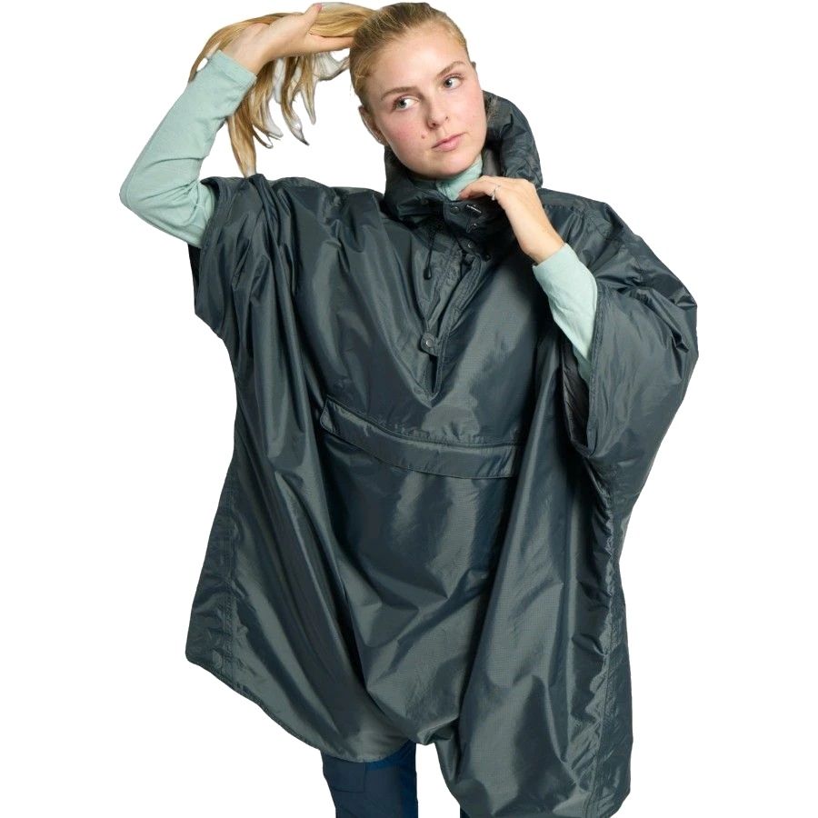 Helsport Pro Fjell Poncho Insulated, Dark Shadow / Ruby Red, M/L, sadesuoja, harmaa
