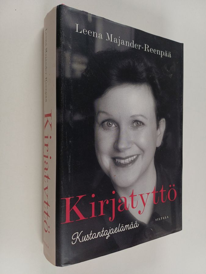 Kirjatyttö