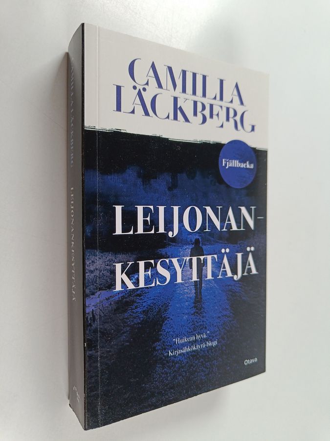Camilla Läckberg : Leijonankesyttäjä