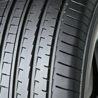 Yokohama Advan V61F ( 235/60 R19 103V )