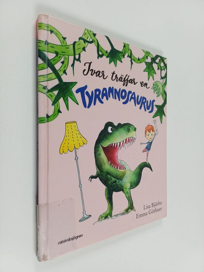 Ivar träffar en tyrannosaurus
