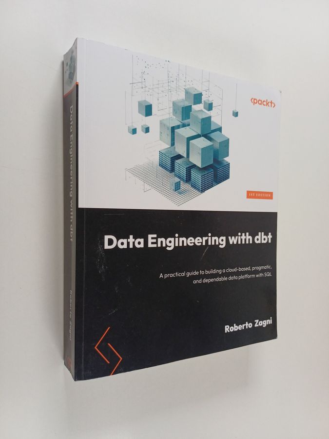 Data Engineering with dbt