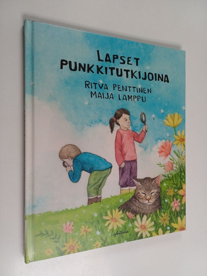 Lapset punkkitutkijoina