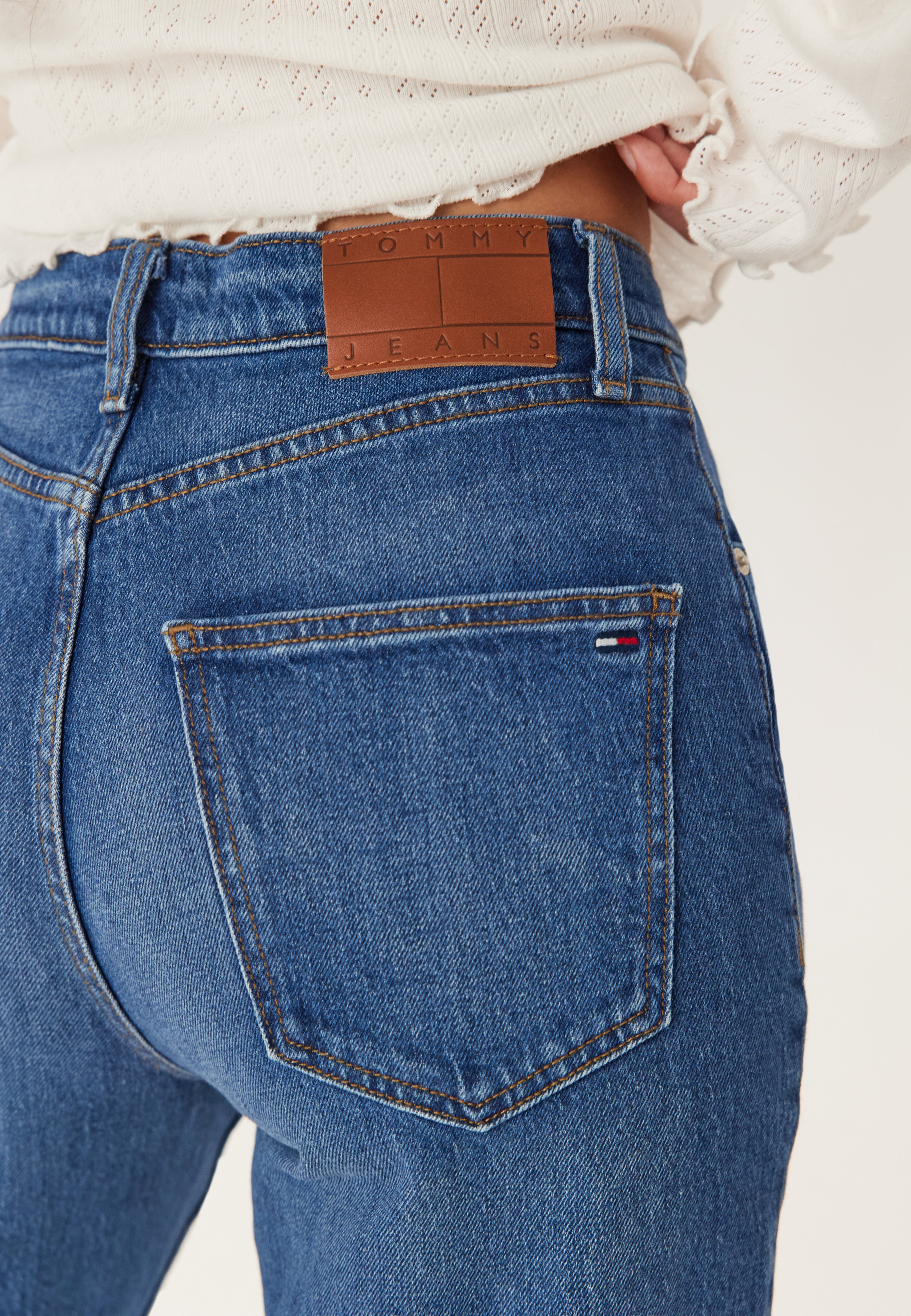 Tommy Jeans Farkut 'High Rise Slim Straight' sininen denim