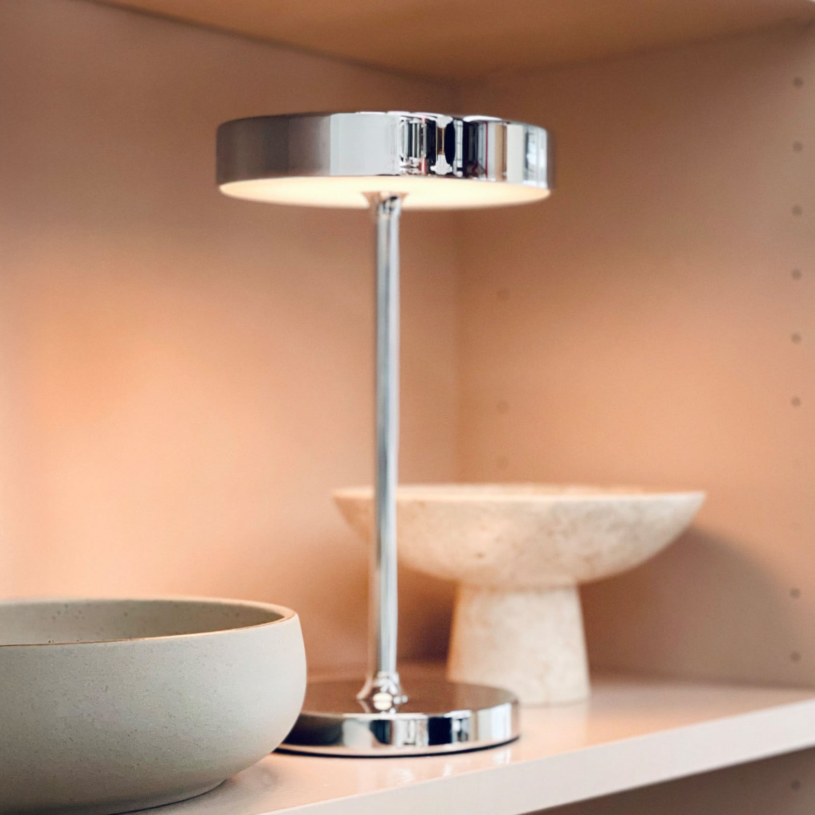 Starlight LED-akkukäyttöinen pöytälamppu, kromi, metalli - Dyberg Larsen - Olohuone - Skandinaavinen - Pyöreä