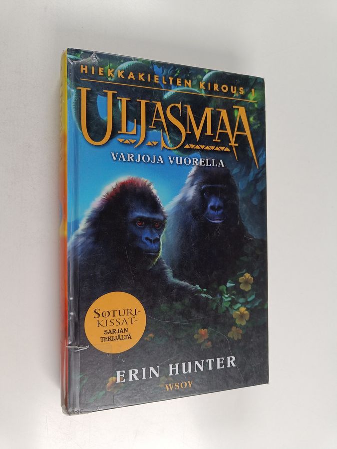 Uljasmaa: Hiekkakielten kirous 1: Varjoja vuorella