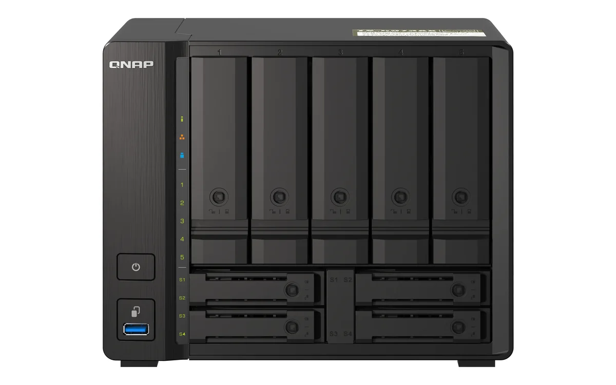 QNAP TS-h973AX-32G - NAS-Palvelimet