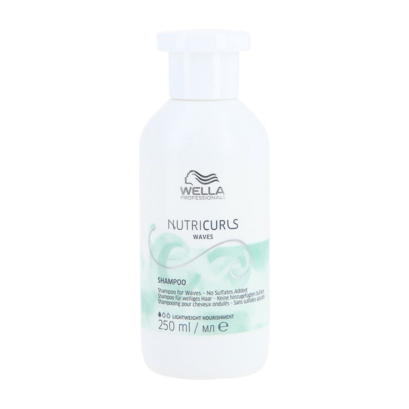 Wella Nutricurls Shampoo for Waves - Kosteuttava shampoo aaltoileville ja kiharille hiuksille - 250 ml