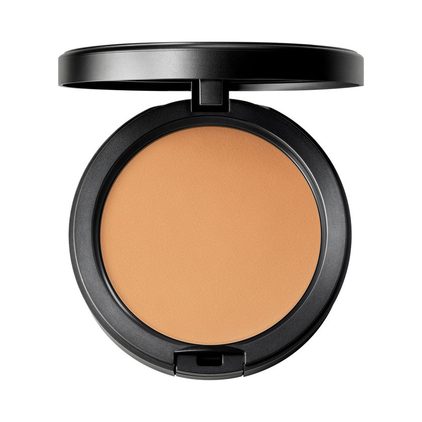MAC Cosmetics Studio Fix Powder Plus Foundation — kiinteä puuteri-meikkivoide NC40