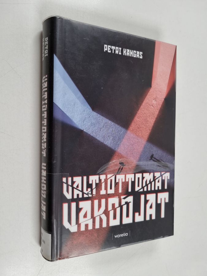 Valtiottomat vakoojat