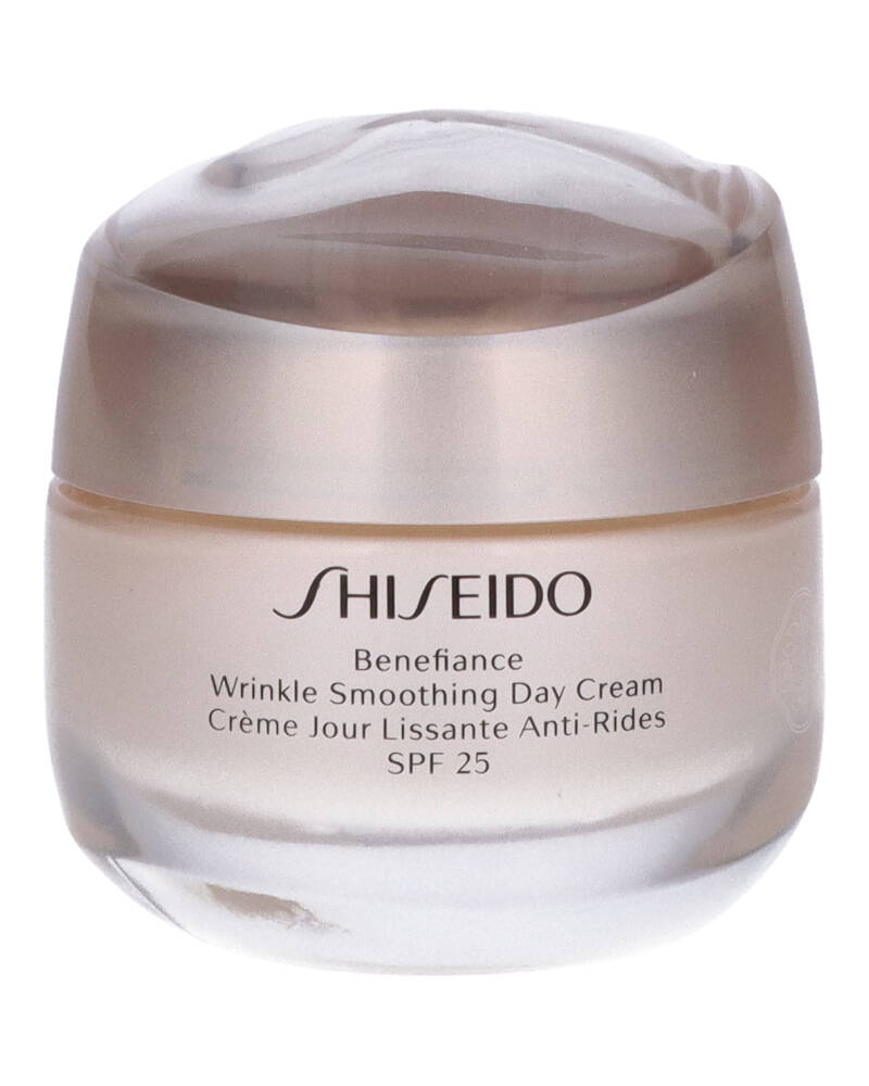 Shiseido Benefiance Wrinkle Smoothing Day Cream SPF20 50 ml