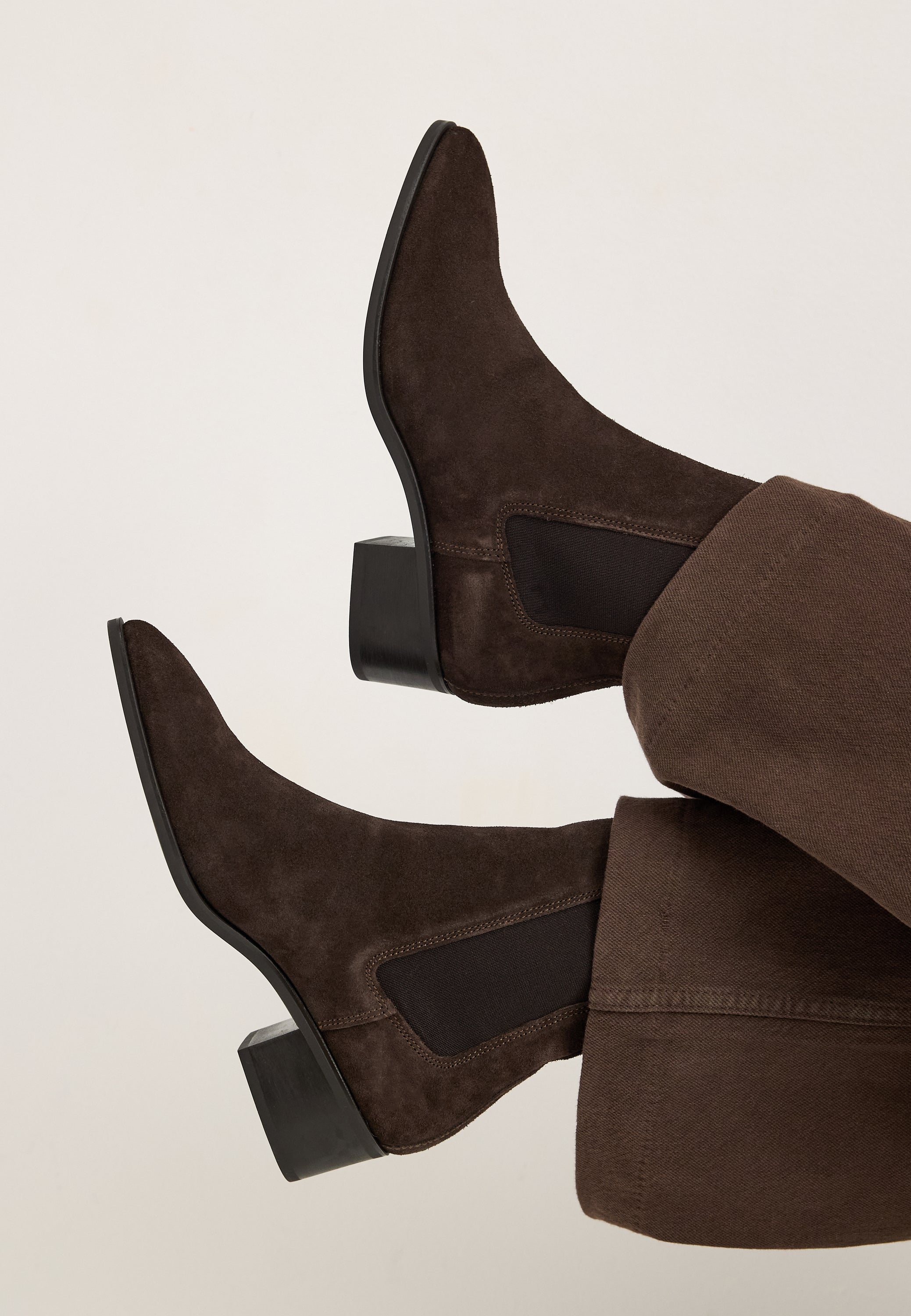 GANT Chelsea-bootsi 'St Broomly' tummanruskea